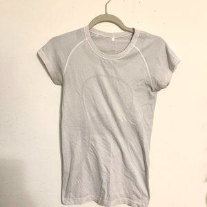 short sleeve Lululemon top